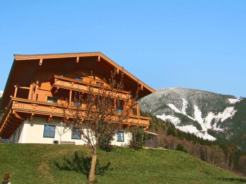 Bruck an der Grossglocknerstrasse Apartamento | Apartment Moderegg by Interhome