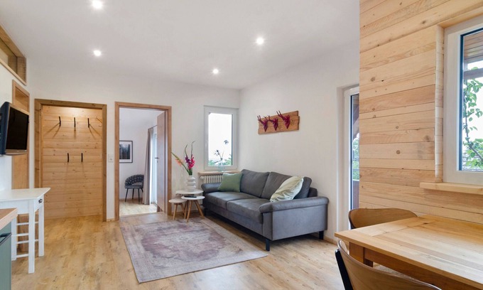 Donaueschingen Apartamento | Apartamento 'Morgensonne' con jardín comunitario y wifi