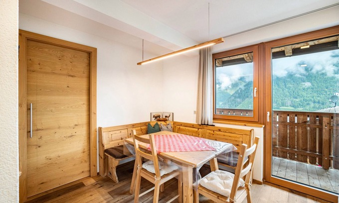 Cadipietra Apartamento | Apartamento 'Mountainfarm Innertrein Natur' con vistas a la montaña, jardín compartido y Wi-Fi