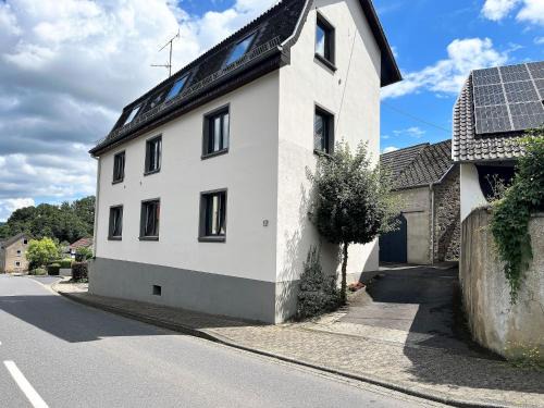 Quiddelbach Apartamento | Apartment Nürburgblick by Interhome