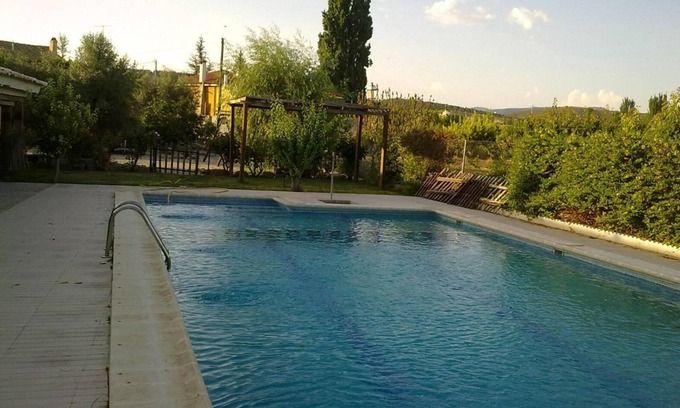 Caravaca de la Cruz Apartamento | Apartamento 'Noguericas 3' con piscina compartida, Wi-Fi y aire acondicionado