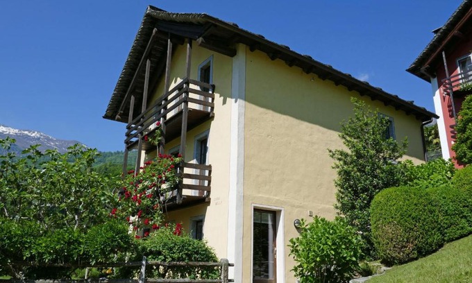 Ponto Valentino Apartamento | Apartment Nelly by Interhome