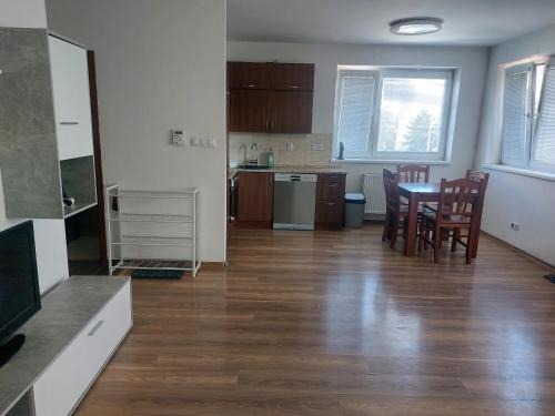 Zapad Apartamento | Apartment next to new hospital