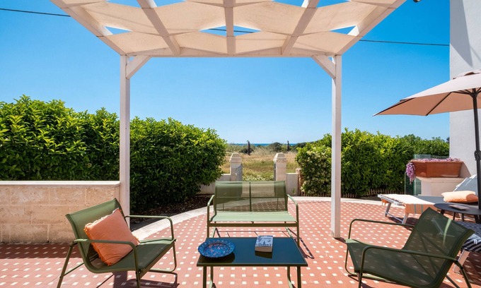 Torre Squillace Apartamento | Apartamento 'Nicoletta' con vistas al mar, Wi-Fi y aire acondicionado