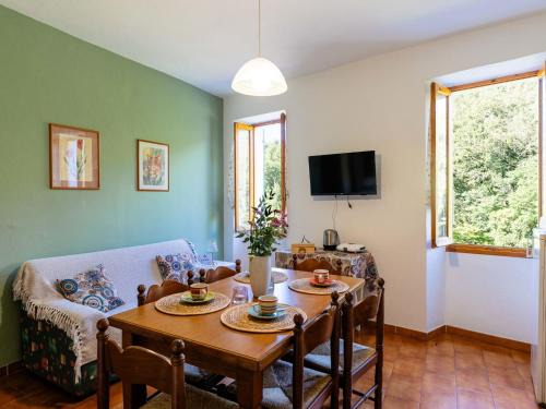 Prela Apartamento | Apartment Nonna Lena by Interhome