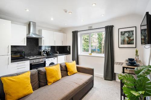 Cathays Apartamento | Apartment Nr City Centre & Park For up to 6