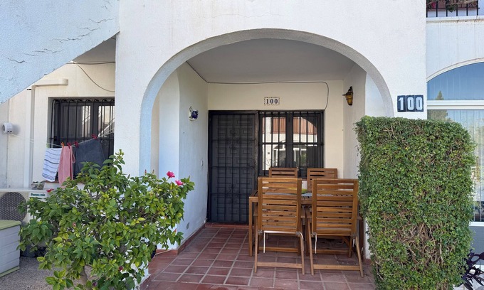 Los Balcones Apartamento | Apartamento en complejo con piscina comunitaria