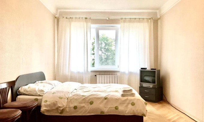 Solomjanskyj Apartamento | Apartment on Garmatna (Harmatna). Kiev. Ukraine.