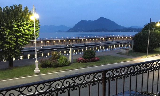 Stresa Apartamento | Apartment on the lakefront in downtown Stresa
