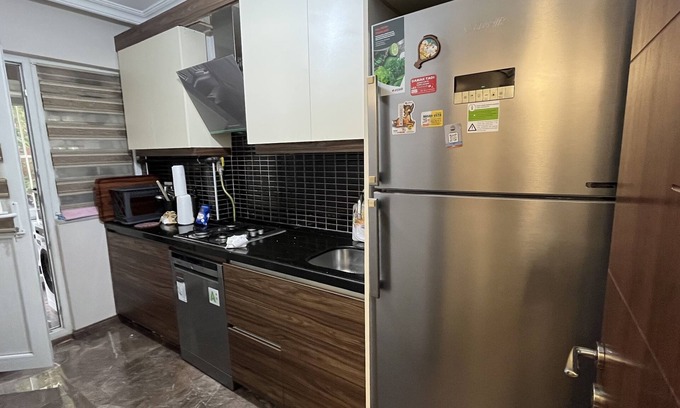 Gaziosmanpasa Apartamento | Apartment on the main street, in the middle of a lively neighborhood