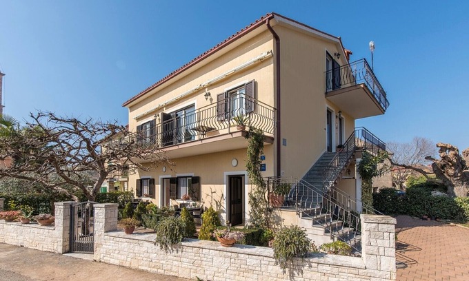 Lovrecica Apartamento | Orzan / Apartment Orzan with Balcony and Sea View No.3