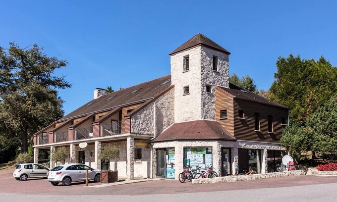 Vic-sur-Aisne Apartamento | Ferienwohnung TV