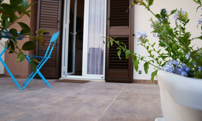 Marina di Modica Apartamento | Apartamento con vistas al mar con piscina privada