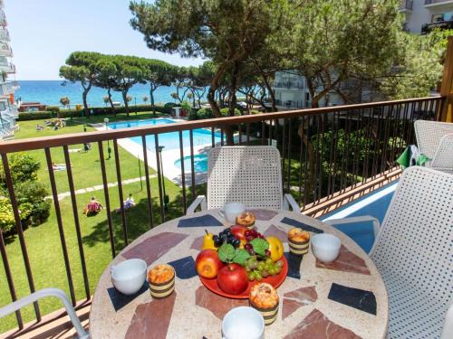 Blanes Apartamento | Apartment Palmeras by Interhome