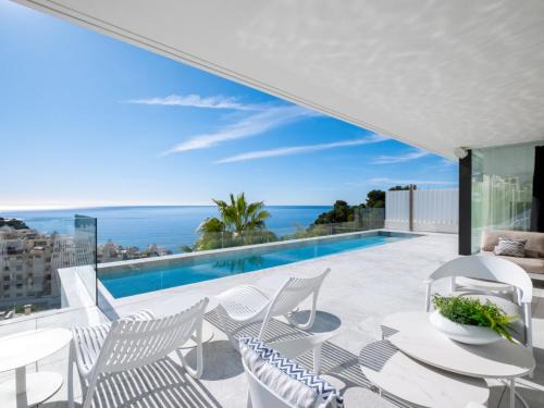 Pueblo Mascarat Apartamento | Apartment Panorama Bay by Interhome