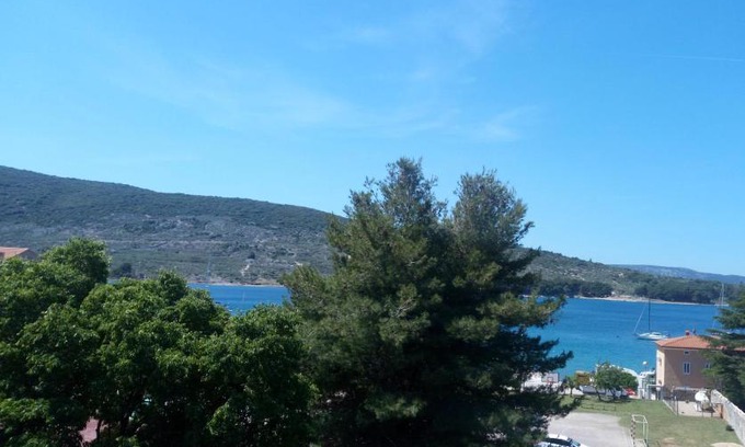 Cres Apartamento | Apartment Panorama with private parking