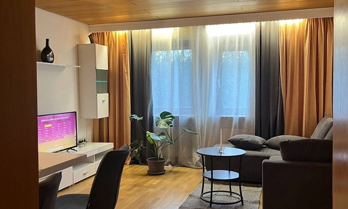 Volkach Apartamento | Apartamento 'Pappelblick' con terraza privada, jardín privado y Wi-Fi