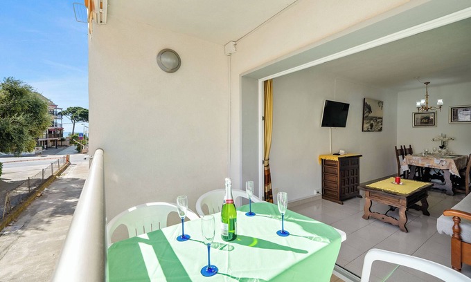 Vilafortuny Apartamento | Apartamento "Playa Dorada B106" cerca de la playa con balcón, A/A y Wi-Fi