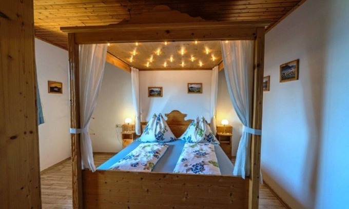 Weyregg am Attersee Apartamento | Apartamento Romantik: su acogedor apartamento en Weyregg am Attersee