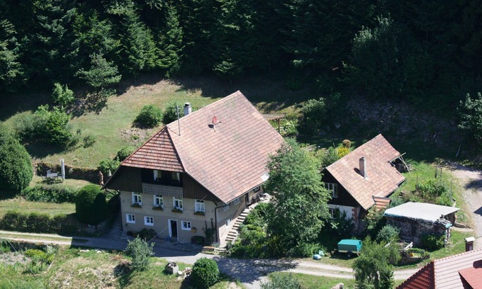 Fischerbach Apartamento | Apartamento 'Rechenpeterhäusle' con vistas a la montaña, terraza privada y Wi-Fi