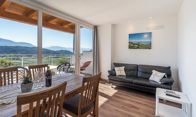 Tesimo Apartamento | Apartamento vacacional "Residence Alpina - Family Nr. 11" con terraza privada y Wi-Fi