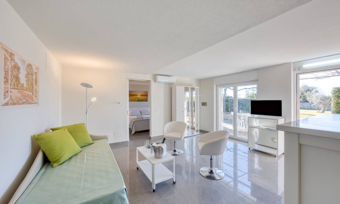 Fontanelle Apartamento | Apartamento 'Residence Margherita - Biancospino' con vistas al mar, Wi-Fi y aire acondicionado