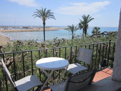 El Roc de Sant Gaieta Apartamento | Apartment ROC SANT GAÏTA - SEAFRONT View - PORT AVENTURA