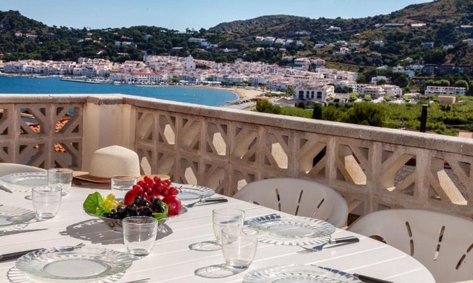 Port de la Selva Apartamento | Apartment Rodes II by Interhome