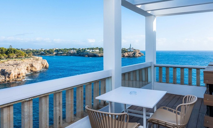 Portocolom Apartamento | Apartamento 'Room 304' con piscina compartida, Wi-Fi y aire acondicionado