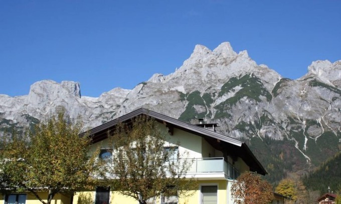 Werfenweng Apartamento | Apartamento Rosi by Interhome