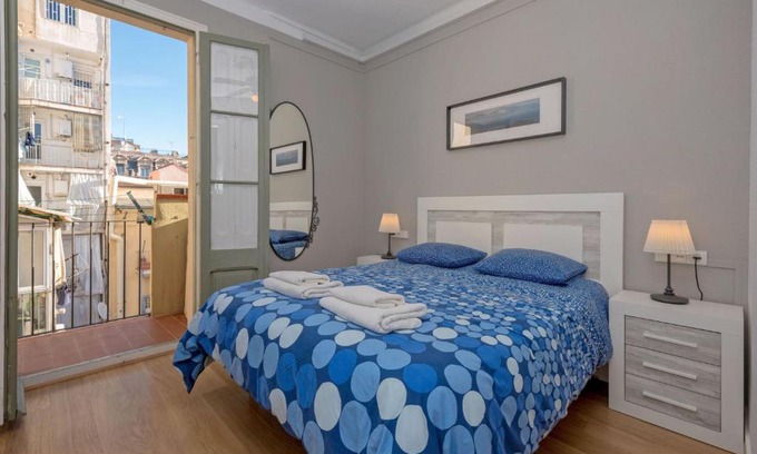 el Camp d'en Grassot i Gracia Nova Apartamento | Apartment Sagrada Familia Grassot - Industria by Interhome