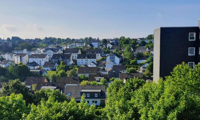 Radevormwald Apartamento | Apartment Santana 59 mit Aufzug und Balkon