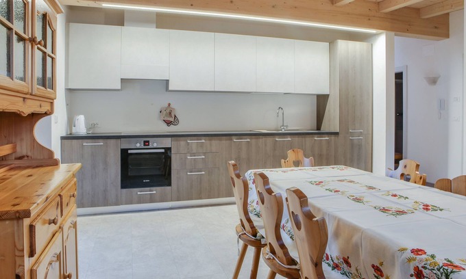 Pera Apartamento | Apartamento Sas Lonch con vistas a la montaña, Wi-Fi y jardín