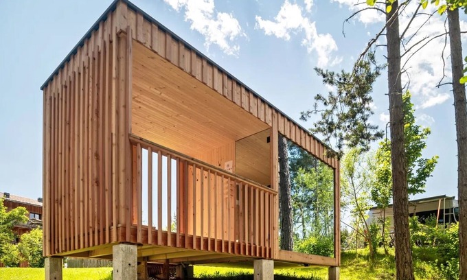 Collalbo Apartamento | Apartamento "Schartneralm Kiefer Family" con vistas al bosque y a los pastos y parque infantil