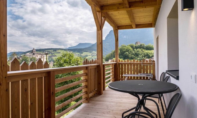 Fie allo Sciliar Apartamento | Apartamento "Schlosshof Rotkäppchen" con vistas a la montaña, jardín privado y Wi-Fi