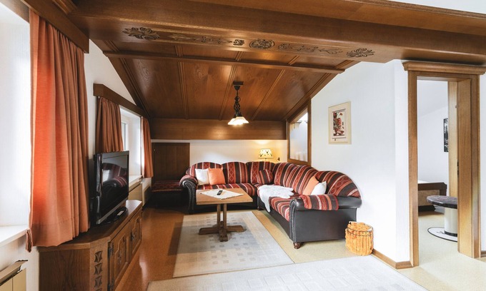 Nesselwaengle Apartamento | Apartamento 'Schneidspitze - 18' con vistas a la montaña, terraza compartida y Wi-Fi