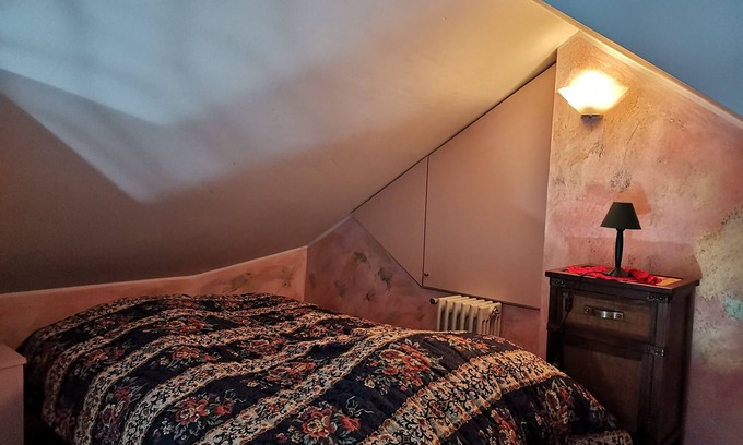 San Colombano al Lambro Cama Y Desayuno | Apartment seen in the hills
