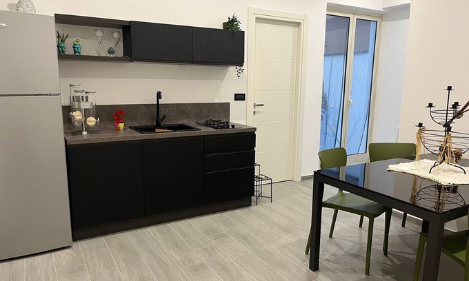Fiumefreddo di Sicilia Apartamento | Apartment "Sikelia Relais- Castello" with Private Terrace, Wi-Fi and Air Conditioning