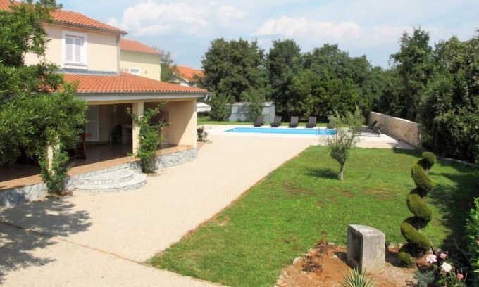 Rasopasno Apartamento | Apartamento Sina (MLK352) en Krk/Malinska - 4 personas, 2 dormitorios