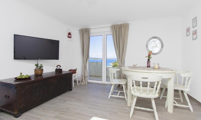Zirje Apartamento | Apartment Skroza 2