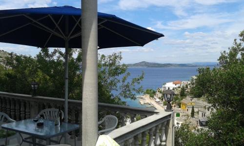 Zirje Apartamento | Apartment Skroza