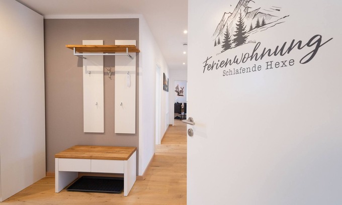 Bischofswiesen Apartamento | Apartment Sleeping Witch, 1-6 pers., 100 m², 2 bedrooms, 1 double room, shower/WC bathtub, bathroom