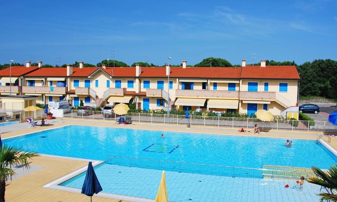 Rosapineta Apartamento | Apartment Solmare-47 by Interhome