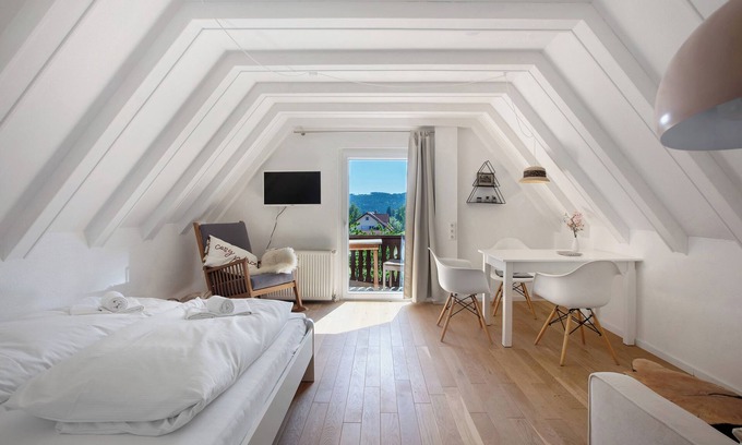 Altglashutten Apartamento | Apartamento 'Spatzennest' con jardín compartido, balcón y Wi-Fi