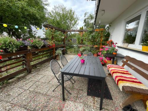 Roetenbach Apartamento | Apartment Spatzenparadies by Interhome