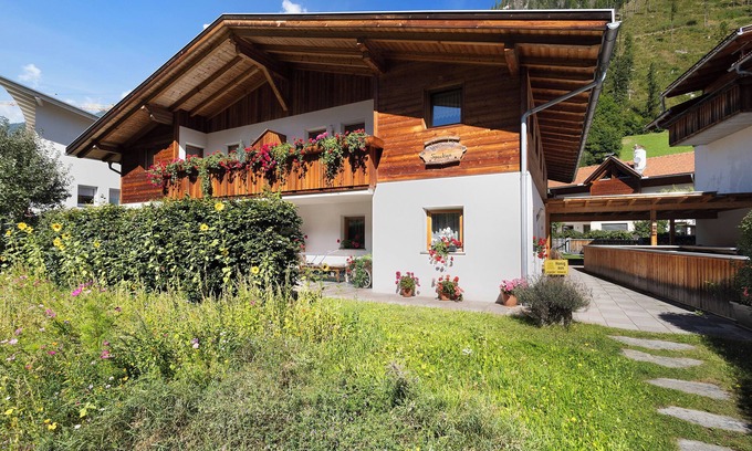 Cadipietra Apartamento | Apartamento 'Speckign 1' con vistas a la montaña, balcón y Wi-Fi