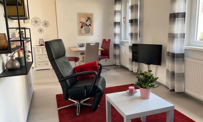 Laichingen Apartamento | Apartment 'Steffi' with Private Terrace and Wi-Fi