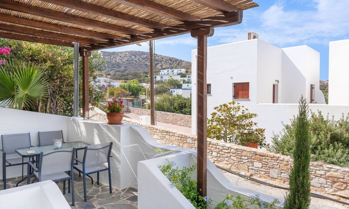 Galissas Apartamento | Apartamento 'Stella's Studio' con terraza compartida, Wi-Fi y aire acondicionado