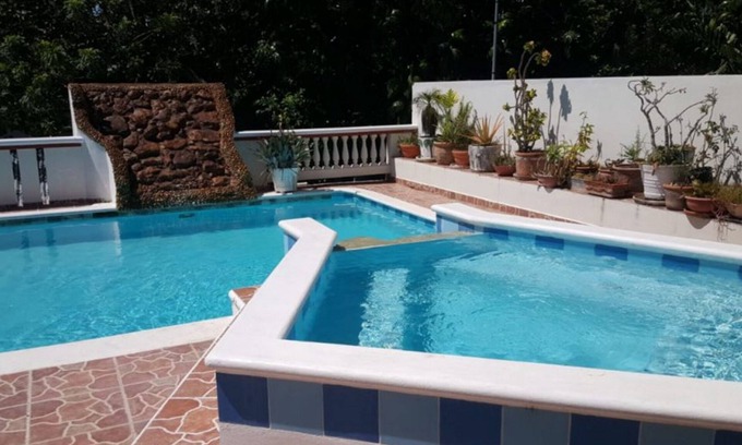 Cabarete Apartamento | Apartment steps from a quiet surfing beach, pool/TV/Wi-fi/AC