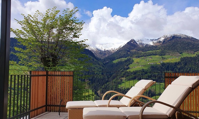 Moso in Passiria Apartamento | Apartamento 'Sunnseitn Lodge Alps' con vistas a la montaña, terraza privada y Wi-Fi